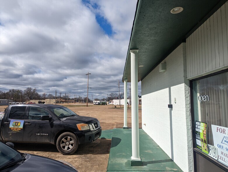 More Photos Of 5190 Navy Rd, Millington Coworking Space