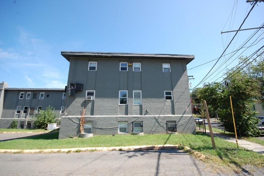 More Photos Of 4559-4569 Benning Rd SE, Washington Apartments For Sale