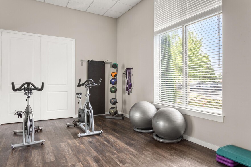 More Photos Of 14400 Palladium Dr, Midlothian Apartments For Sale