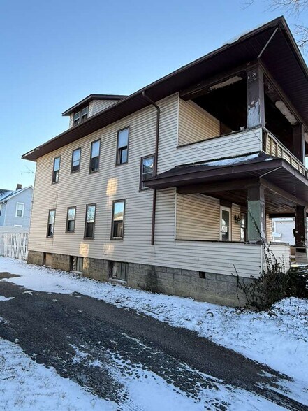 More Photos Of 569 E Church St, Marion Apartments For Sale