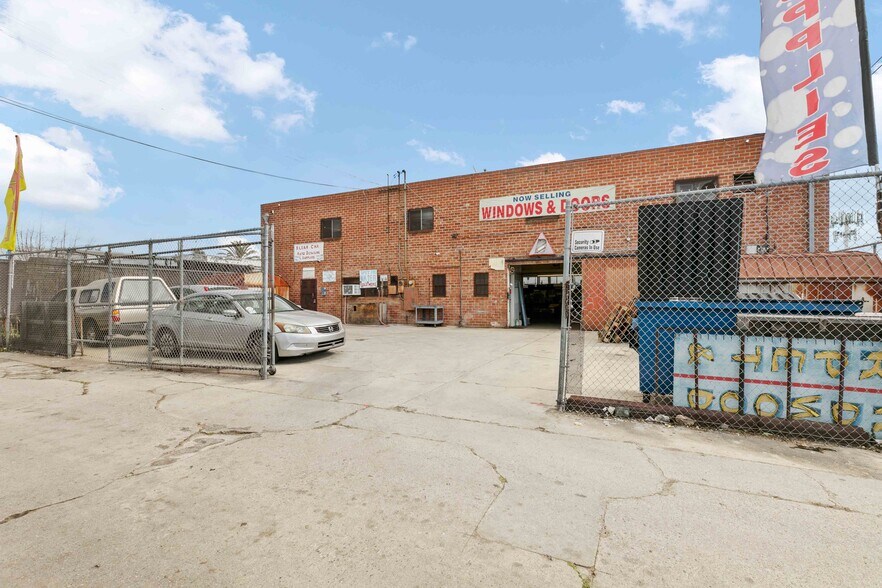 More Photos Of 979 S La Brea Ave, Inglewood Freestanding For Sale