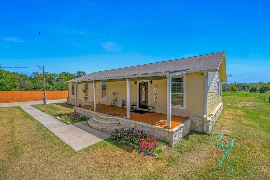More Photos Of 3876 Hummingbird, Bedias Land For Sale