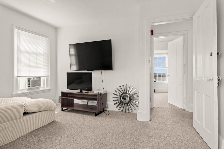 More Photos Of 800 Fayette St, Conshohocken Freestanding For Sale