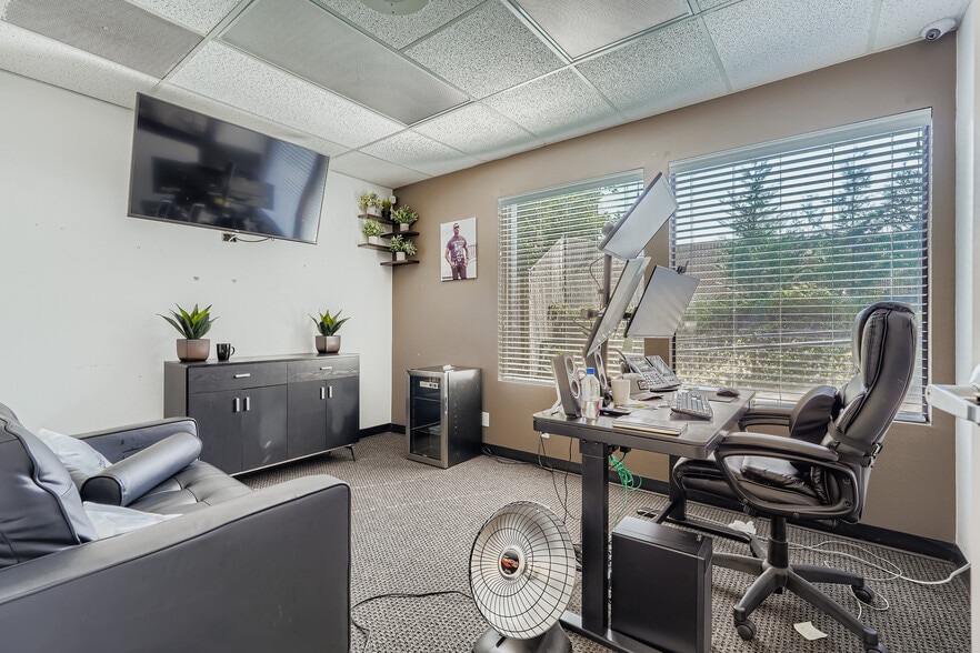 More Photos Of 6407 NE 117th Ave, Vancouver Medical For Sale