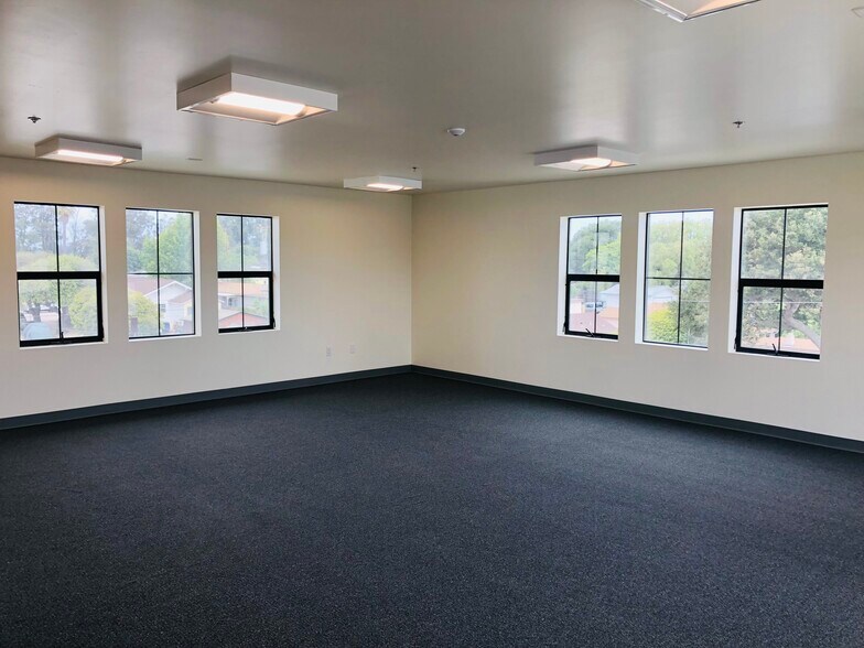 More Photos Of 155 E Clark Ave, Orcutt Office For Sale