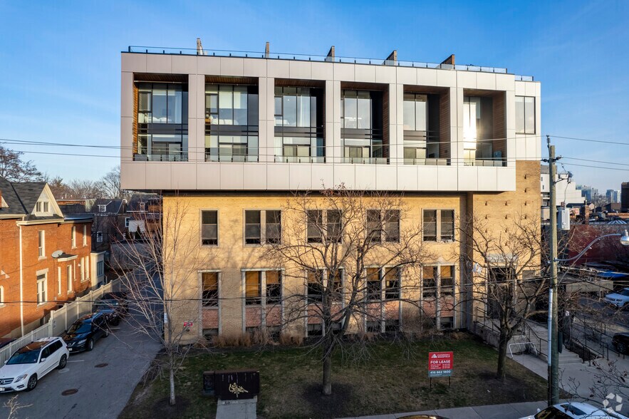 More Photos Of 455 Dovercourt Rd, Toronto Office For Lease