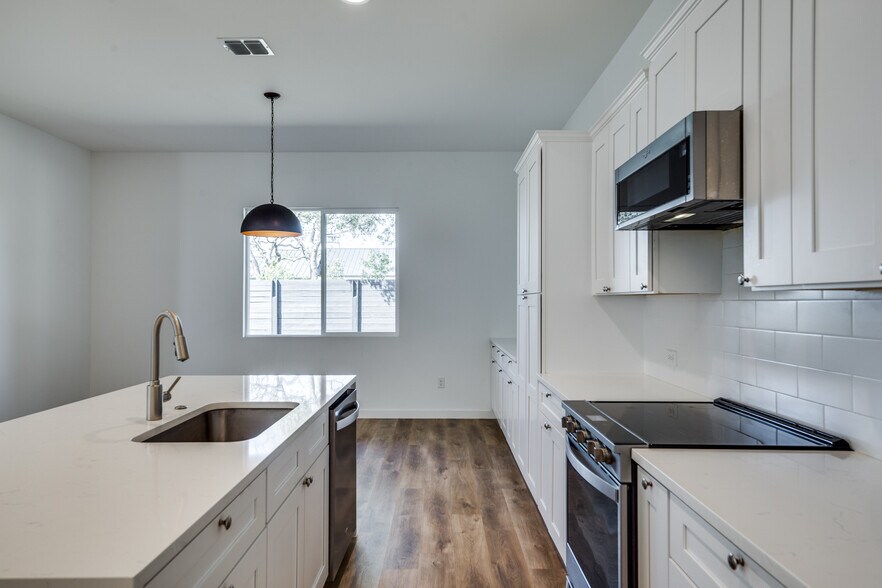 More Photos Of , Blanco Multifamily For Sale