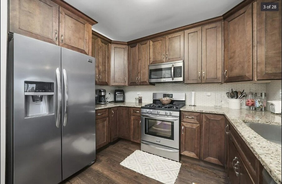 More Photos Of 6636 W 65th St, Chicago Apartments For Sale