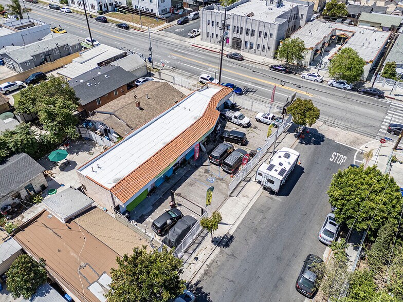 More Photos Of 6500 S Hoover St, Los Angeles General Retail For Sale