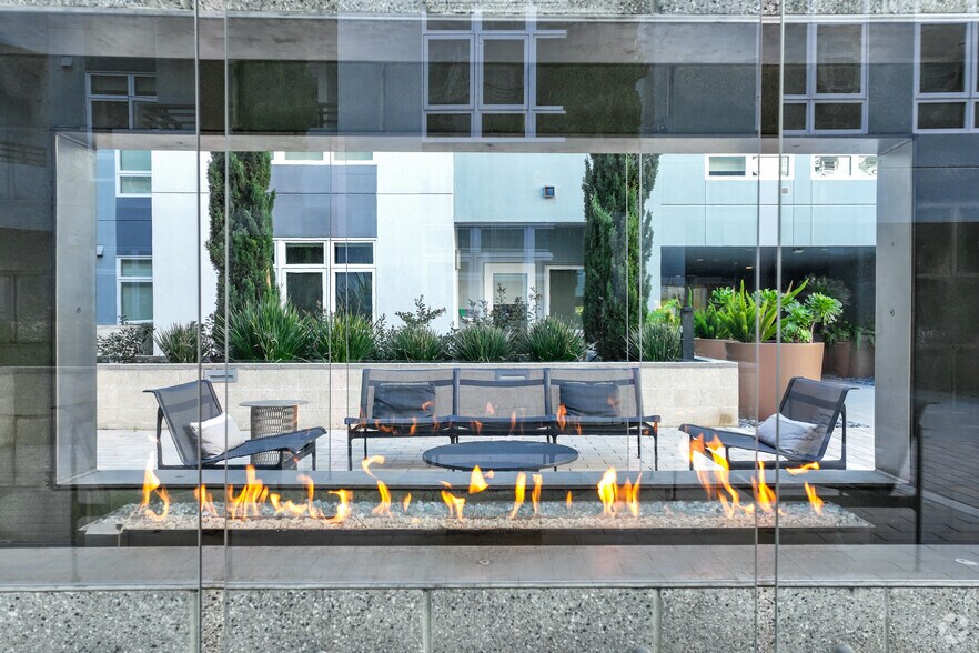 More Photos Of 3093 Broadway, Oakland Apartments For Lease