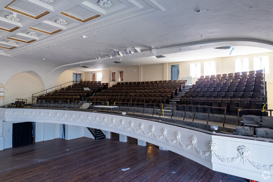 More Photos Of 2345 Lafayette Ave, Saint Louis Religious Facility For Sale