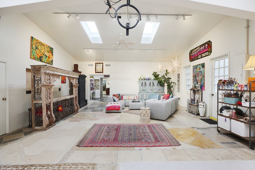 More Photos Of 75 Fremont Dr, Sonoma Storefront Retail Residential For Sale