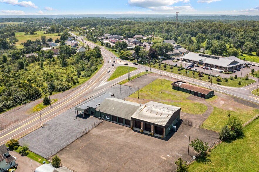More Photos Of 8364 Easton Rd, Ottsville Auto Dealership For Sale