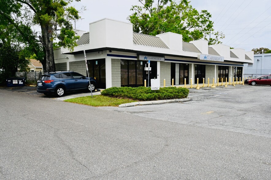 More Photos Of 8000-8004 N Armenia Ave, Tampa Medical For Lease