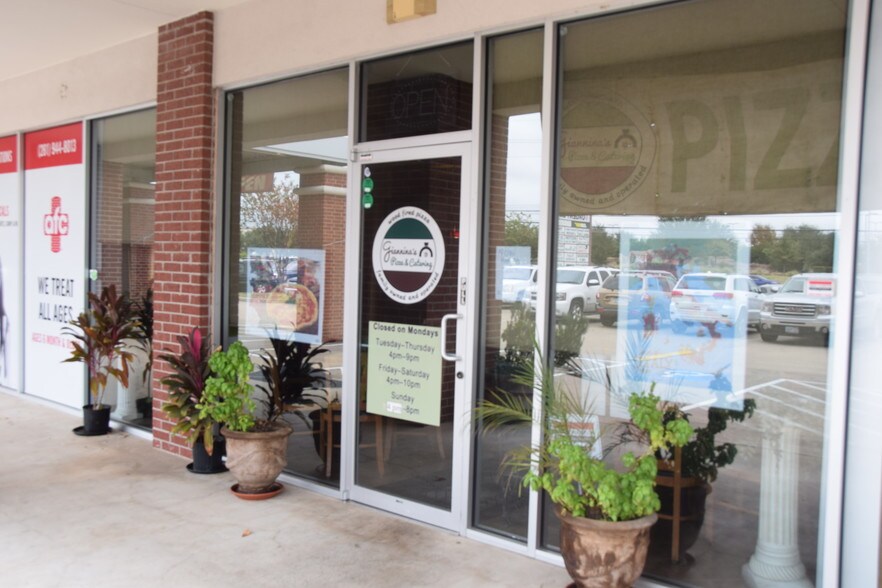 More Photos Of 9740 Barker Cypress Rd, Cypress Restaurant For Lease