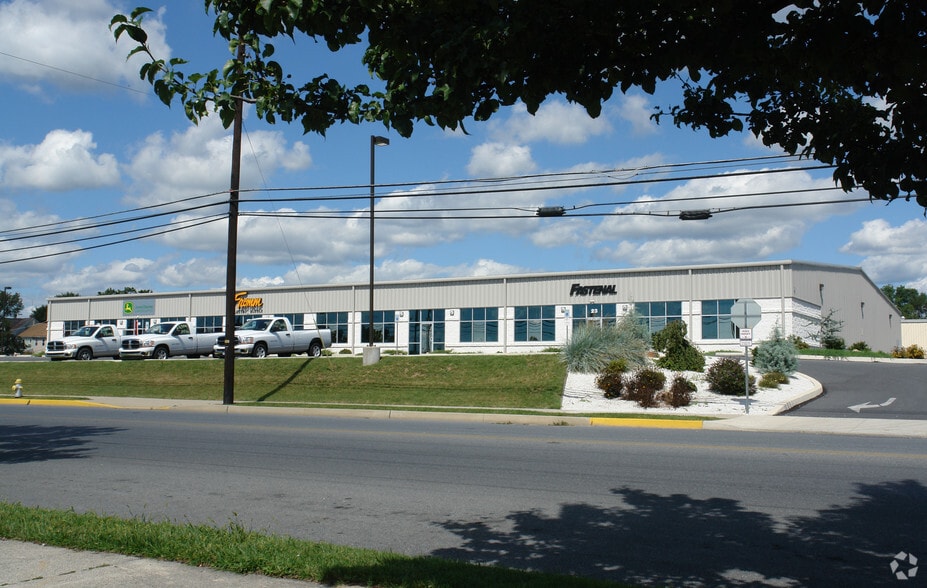 Primary Photo Of 15-23 E Lehman St, Lebanon Manufacturing For Lease