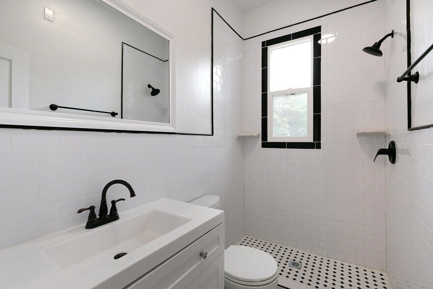 More Photos Of 1579 Franklin St, Denver Apartments For Sale