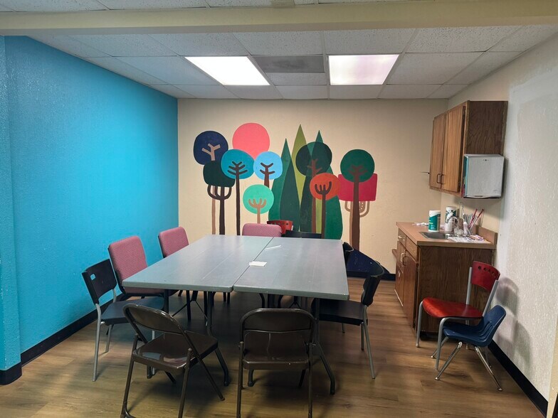 More Photos Of 3114 Old Denton Rd, Carrollton Specialty For Sale