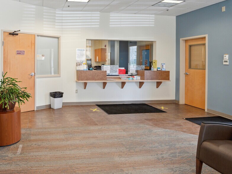 More Photos Of 265 Tanglewood Ln, Silverthorne Medical For Sale