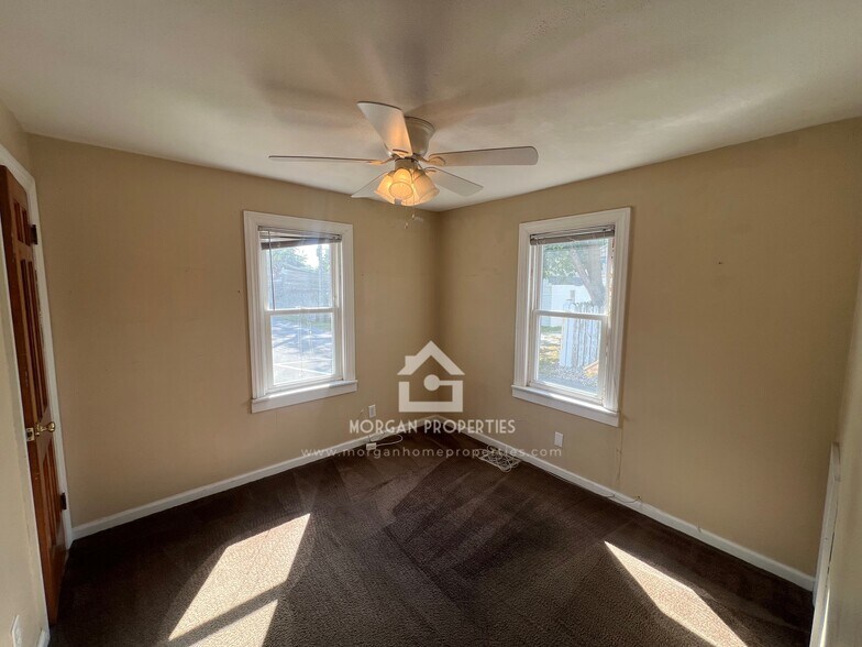 More Photos Of 917 E 8th St, Anderson Office For Lease