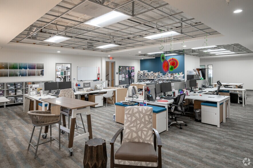 More Photos Of 1124 Bristol St, Costa Mesa Office For Sale