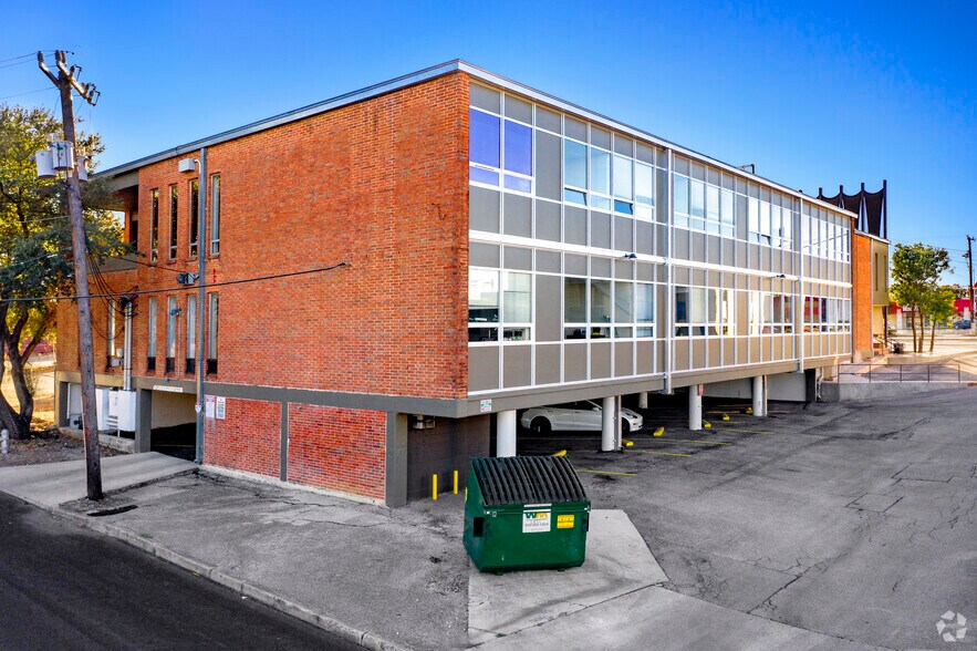 More Photos Of 6836 San Pedro Ave, San Antonio Office For Lease