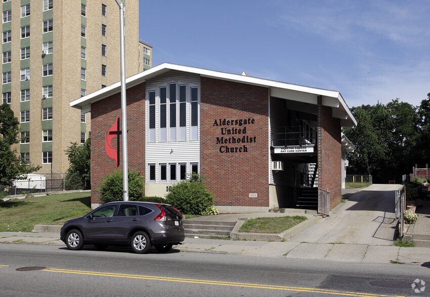 More Photos Of 1048 Main St, Worcester Religious Facility For Lease