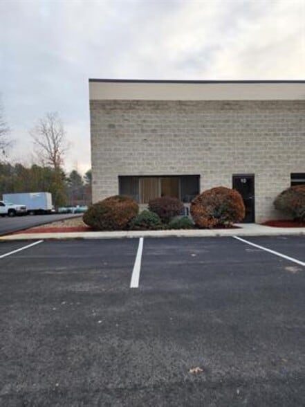 More Photos Of 40 Lowell Rd, Salem Light Distribution For Lease