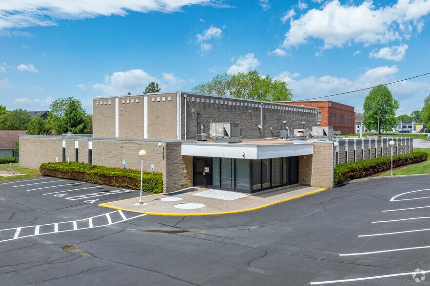 More Photos Of 140 Sipe Ave, Hummelstown Office For Sale