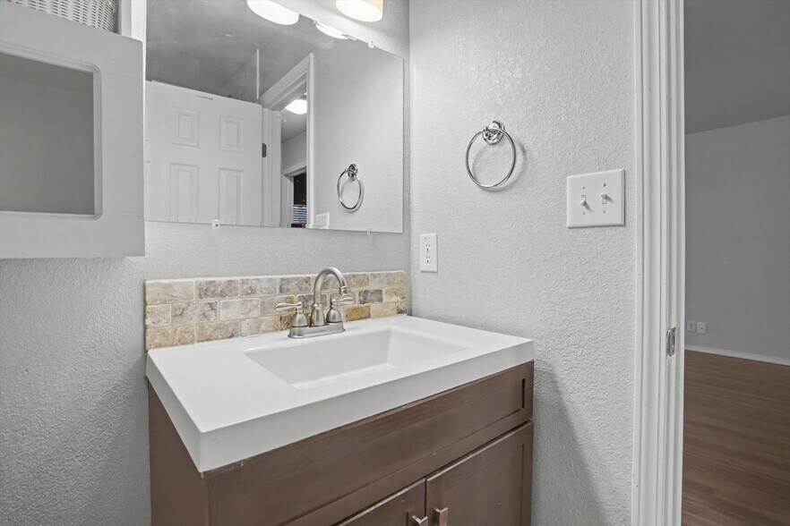 More Photos Of 15351 W Highway 66, Sapulpa Apartments For Sale