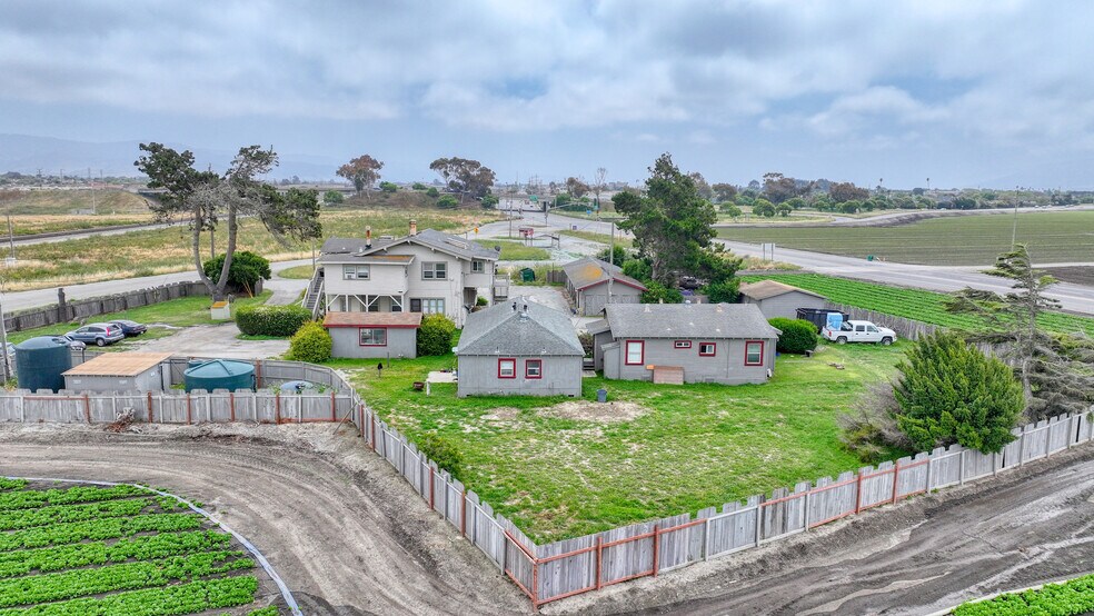 More Photos Of 1200 W Market Cir, Salinas Apartments For Sale