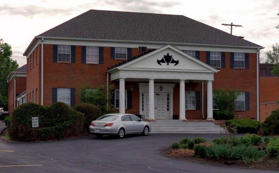 More Photos Of 6660 N High St, Columbus Medical For Sale