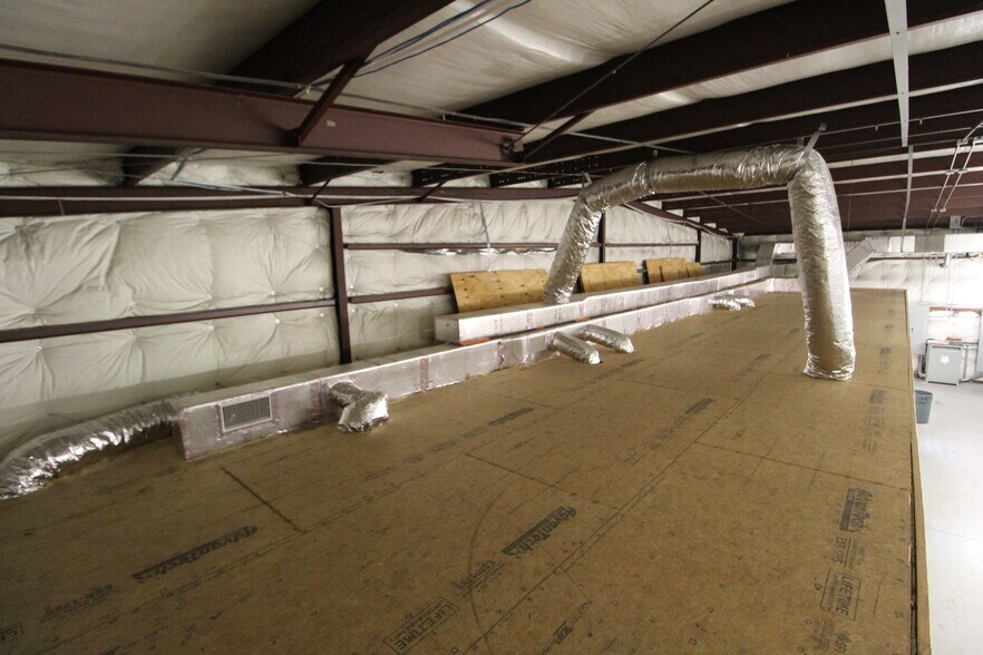 More Photos Of 2308 58th Ave E, Sarasota Warehouse For Sale