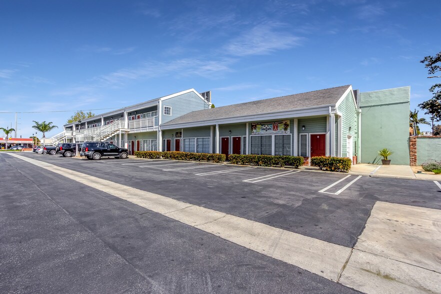 777 W 19th St, Costa Mesa, CA 92627 Office For Lease