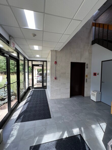 More Photos Of 145 Cedar Ln, Englewood Office For Sale