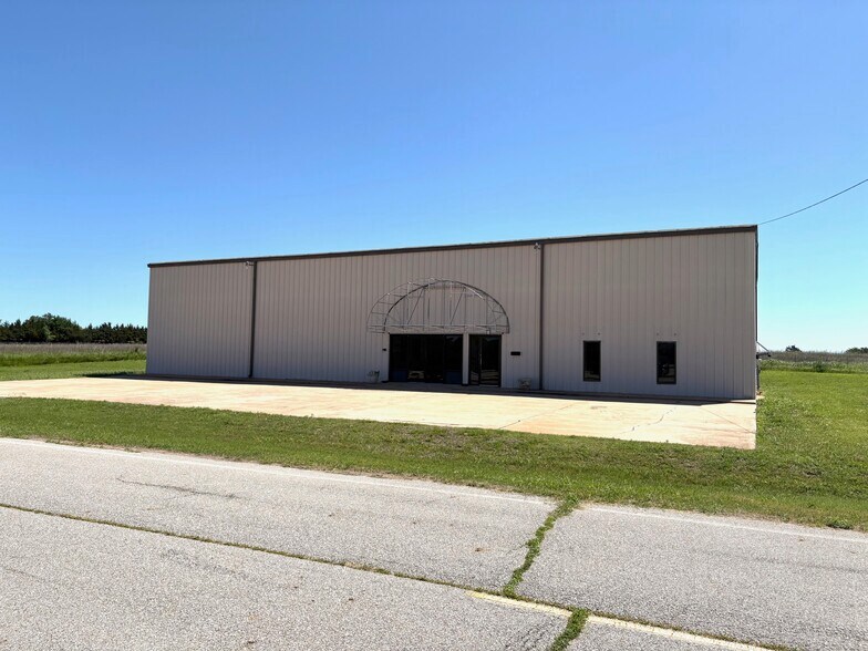 Primary Photo Of 4205 S Van Buren St, Enid Showroom For Sale