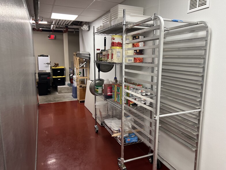 More Photos Of 28 Market St, Warren Theater Concert Hall For Sale