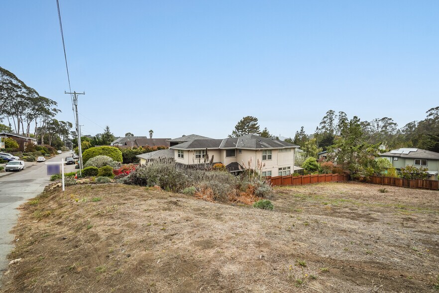 More Photos Of 00 Avenue Granada, El Granada Land For Sale