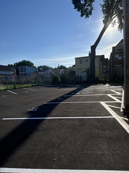 More Photos Of 11 Brookdale Ave, Newark Warehouse For Lease