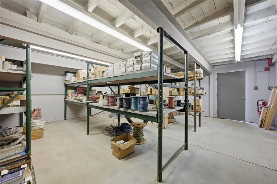 More Photos Of 17 Halls Mill Rd, Preston Manufacturing For Sale