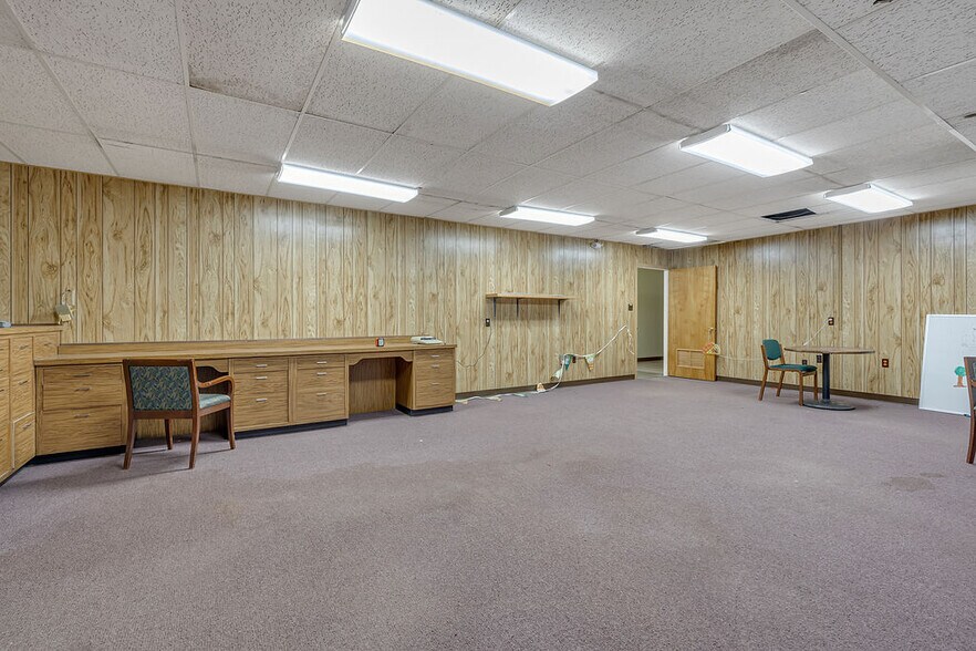 More Photos Of 472 Adams St, Rochester Bank For Sale