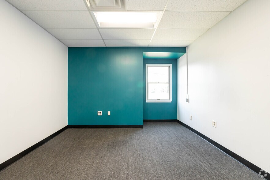 More Photos Of 338 Harris Hill Rd, Buffalo Office For Lease