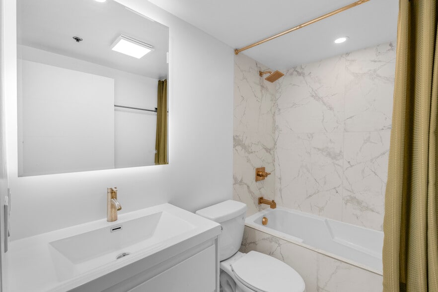 More Photos Of 939 Palm Ave, West Hollywood Apartments For Sale