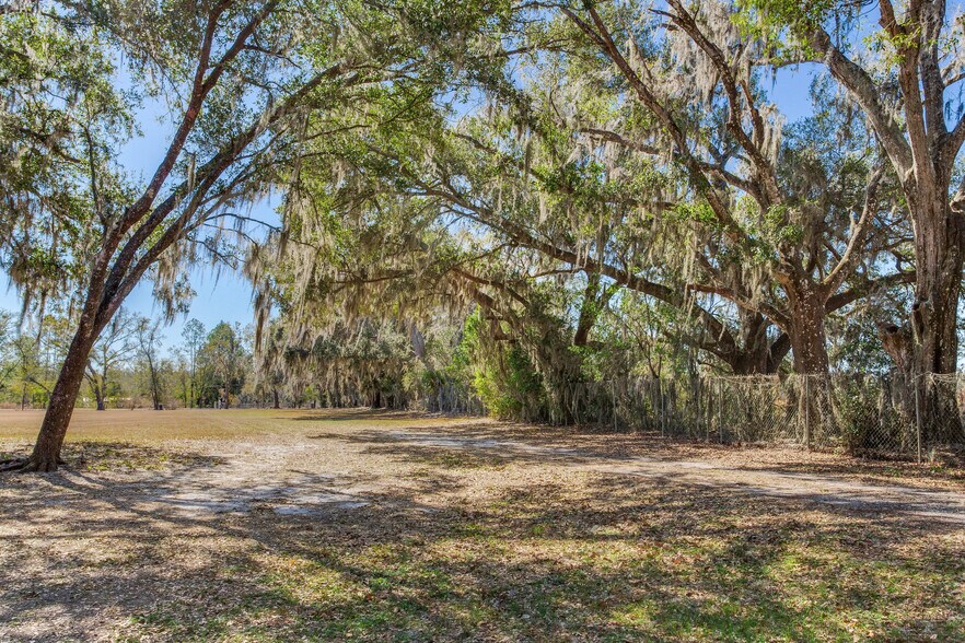 More Photos Of 8606 Back Rd, Plant City Land For Sale