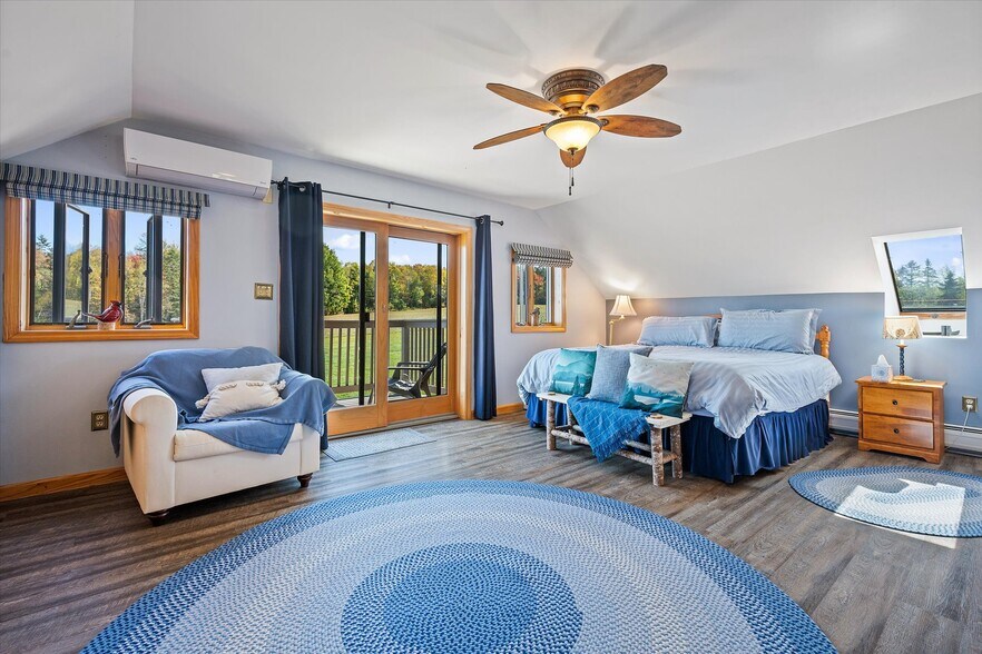 More Photos Of 341 US Route 1, Weston Hotel For Sale