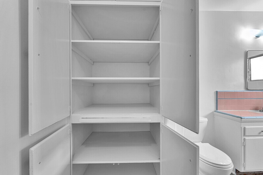 More Photos Of 938 15th St, Santa Monica Apartments For Sale