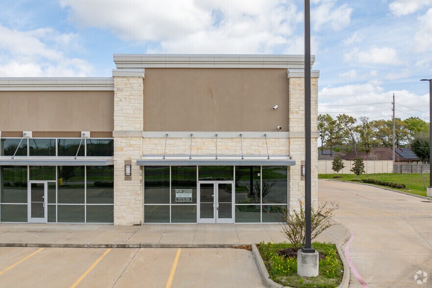 More Photos Of 2220 Eldridge Rd, Sugar Land General Retail For Lease