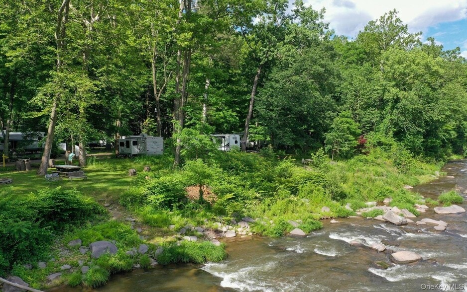 More Photos Of 5973 New York 28, Phoenicia Hotel For Sale