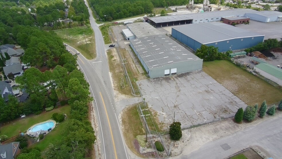 More Photos Of 408 N Springs Rd, Columbia Warehouse For Lease