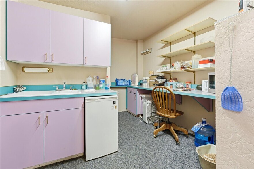 More Photos Of 222 W B St, Rainier General Retail For Sale